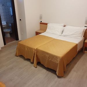 Double or Twin Room Side Sea View